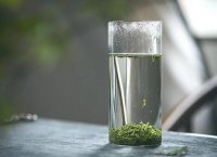 中國茶葉的三大類： 綠茶、紅茶、烏龍茶
